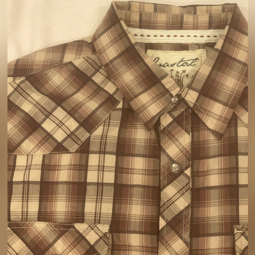 Multitone plaid, short sleeve button down shirt in brown by Coastal, size M